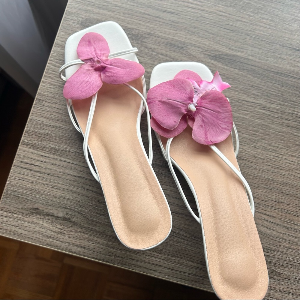 Shein White Kitten Heels With Pink Flower